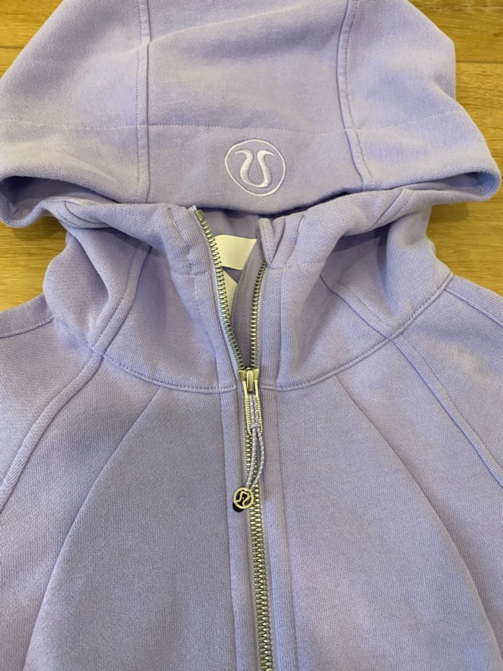 BRAND NEW lululemon athletica purple Scuba, size 2 - Picture 3 of 5